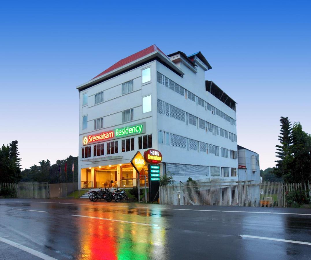 Sreevalsam Residency Kulanada Hotel Tamarakulam Exterior photo