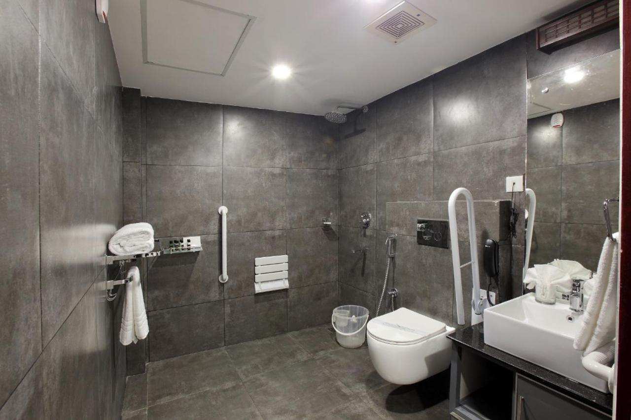 Sreevalsam Residency Kulanada Hotel Tamarakulam Exterior photo