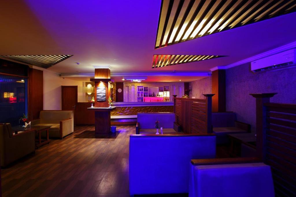 Sreevalsam Residency Kulanada Hotel Tamarakulam Exterior photo