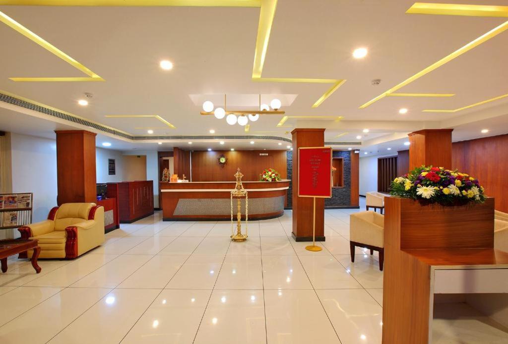 Sreevalsam Residency Kulanada Hotel Tamarakulam Exterior photo