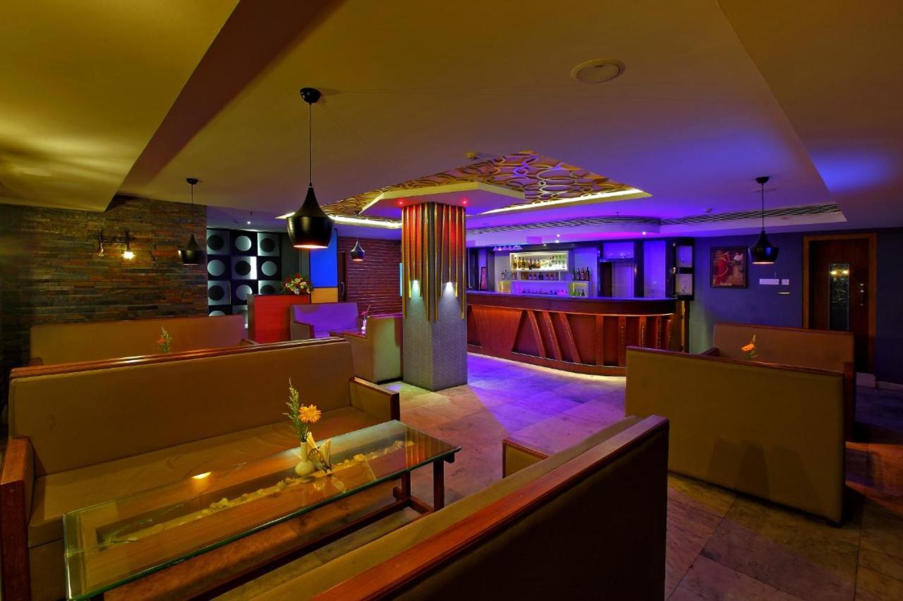 Sreevalsam Residency Kulanada Hotel Tamarakulam Exterior photo