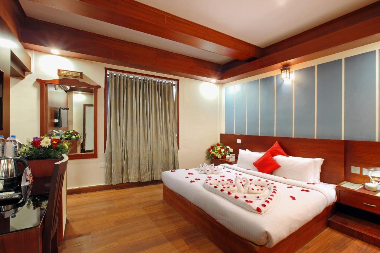 Sreevalsam Residency Kulanada Hotel Tamarakulam Exterior photo